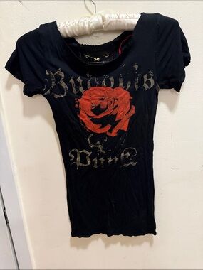 Women’s Black Graphic Tee with Red Rose